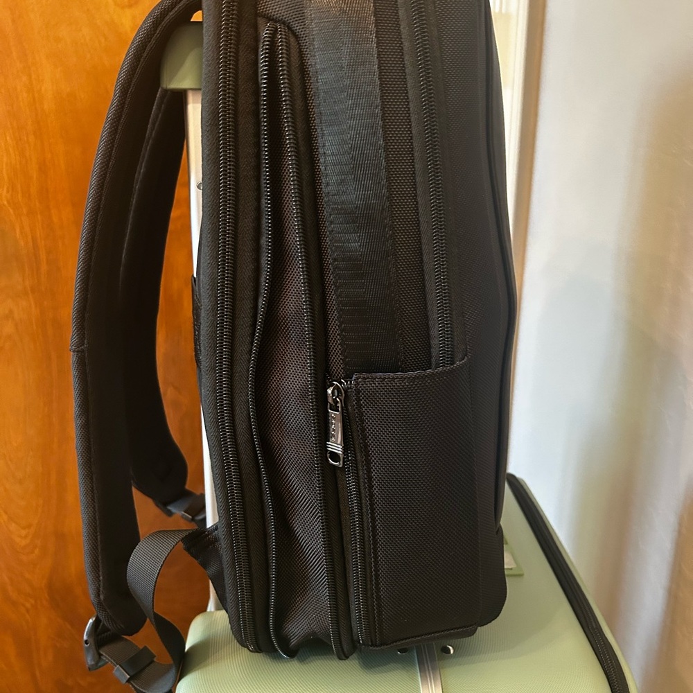 Black Antitheft Backpack New W/O Tags - image 5